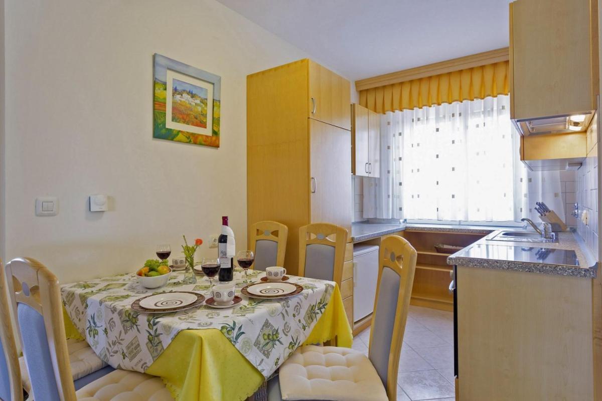 Отель Lidia In Zadar - Nord-Dalmatien Экстерьер фото